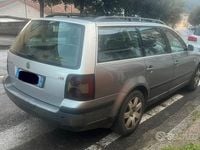 Usata VW Passat 130 CV (95 kW) 2004 Grigio Station wagon