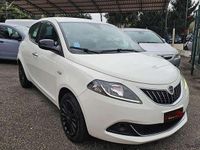 Usata Lancia Ypsilon Silver 69 CV (50 kW) 2022 Bianco Utilitaria