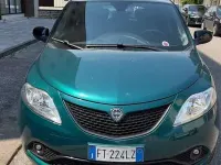 Usata Lancia Ypsilon Gold 69 CV (50 kW) 2018 Verde Utilitaria