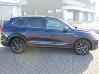 Usata VW Tiguan Allspace Life 150 CV (110 kW) 2023 Atlantic blue SUV