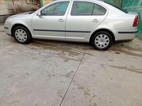 Usata Skoda Octavia Ambiente 105 CV (77 kW) 2004 Argento Berlina