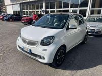 Usata Smart ForFour Passion 71 CV (52 kW) 2014 Bianco telaio argento Utilitaria