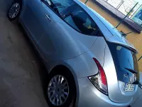 Usata Lancia Ypsilon 69 CV (50 kW) 2013 Grigio Utilitaria