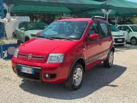 Usata Fiat Panda 4x4 Climbing 75 CV (55 kW) 2013 Rosso Utilitaria