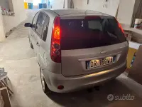 Usata Ford Fiesta 68 CV (50 kW) 2008 Grigio Utilitaria