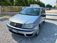 Usata Fiat Punto Active 60 CV (44 kW) 2006 Bluazzurro Utilitaria