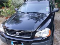 Usado Volvo XC90 209 HP (153 kW) 2005 Preto SUV