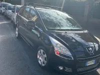 Usata Peugeot 5008 Business-Line 150 CV (110 kW) 2012 Nero Monovolume