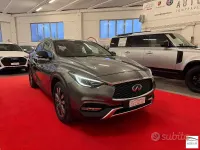 Usata Infiniti QX30 Premium 170 CV (125 kW) 2016 Grigio SUV