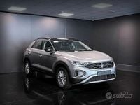 Usata VW T-Roc Life 110 CV (80 kW) 2022 Grigio SUV