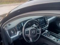 Usata Volvo V60 190 CV (139 kW) 2020 Nero Station wagon