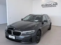 Usata BMW 520 Luxury Line 190 CV (139 kW) 2022 Grigio Station wagon