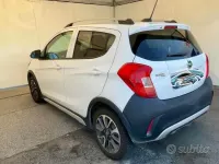 Usata Opel Karl Rocks 73 CV (53 kW) 2017 Bianco Utilitaria