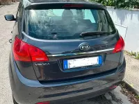 Usata Kia Venga Active 90 CV (66 kW) 2015 Grigio Utilitaria