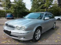 Usata Jaguar X-type Executive 196 CV (144 kW) 2005 Argento Station wagon
