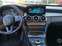 Usata Mercedes C180 122 CV (89 kW) 2019 Blu Station wagon