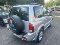 Second-hand Suzuki Grand Vitara 94 CP (69 kW) 2003 Argintiu SUV