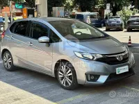 Usata Honda Jazz Elegance 102 CV (75 kW) 2017 Grigio Utilitaria