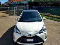 Usata Toyota Yaris Hybrid Edition 73 CV (53 kW) 2019 Bianco Berlina