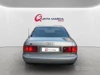 Usata Audi S8 299 CV (219 kW) 1998 Argento Berlina