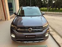 Usata VW T-Cross R-line 110 CV (80 kW) 2022 Grigio scuro SUV