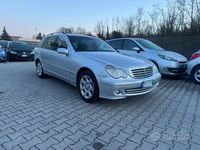 Usata Mercedes C220 Avantgarde 122 CV (89 kW) 2006 Grigio Station wagon