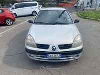 Usata Renault Clio II 58 CV (42 kW) 2004 Argento Berlina