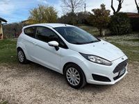 Usata Ford Fiesta Titanium 96 CV (70 kW) 2014 Bianco Utilitaria