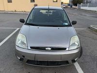 Usata Ford Fiesta Ghia 75 CV (55 kW) 2004 Bronzo Utilitaria