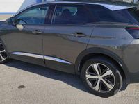 Usata Peugeot 3008 120 CV (88 kW) 2017 Verde SUV