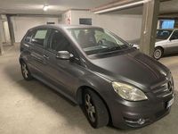 Usata Mercedes B160 Executive 95 CV (69 kW) 2010 Grigio Monovolume