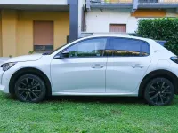 Usata Peugeot 208 GT 131 CV (96 kW) 2021 Bianco Utilitaria