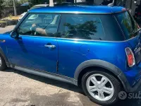 Usata Mini ONE 88 CV (64 kW) 2006 Blu Utilitaria