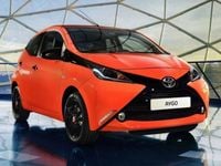 Brugt Toyota Aygo X-play 69 HK (50 kW) 2016 Hvid Hatchback