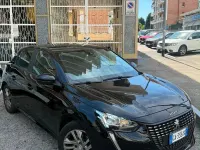 Usata Peugeot 208 Active 101 CV (74 kW) 2020 Nero Utilitaria