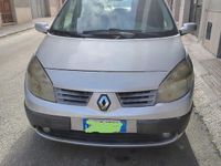 Usata Renault Scénic II 105 CV (77 kW) 2006 Grigio Monovolume