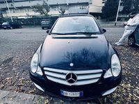 Usata Mercedes R320 224 CV (164 kW) 2006 Blu Monovolume
