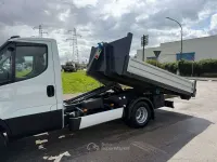 Usata Iveco Daily 150 CV (110 kW) 2017 Bianco Furgone