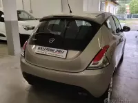 Usata Lancia Ypsilon 69 CV (50 kW) 2015 Beige Utilitaria
