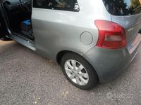 Usata Toyota Yaris 2010 Grigio Utilitaria