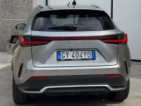 Usata Lexus NX450h+ Sport Line 185 CV (136 kW) 2025 Argento SUV