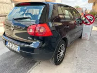 Usata VW Golf V 105 CV (77 kW) 2007 Blu Berlina