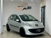 Usata Peugeot 107 67 CV (49 kW) 2005 Grigio Utilitaria
