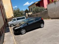 Usata Ford Fiesta 100 CV (73 kW) 2015 Nero Utilitaria