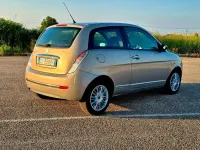 Usata Lancia Ypsilon 60 CV (44 kW) 2007 Argento Utilitaria