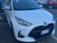 Usata Toyota Yaris Hybrid Trend 90 CV (66 kW) 2022 Bianco Utilitaria