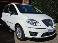 Usata Lancia Musa 77 CV (56 kW) 2012 Bianco Monovolume