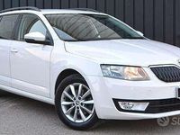 Usata Skoda Octavia G-TEC Executive 110 CV (80 kW) 2015 Bianco Station wagon