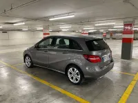 Usata Mercedes B180 109 CV (80 kW) 2018 Grigio Utilitaria