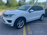 Usata VW Touareg R-line 262 CV (192 kW) 2016 Bianco SUV